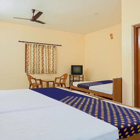 Hotel O Vel Vel Guest House Palni Esterno foto