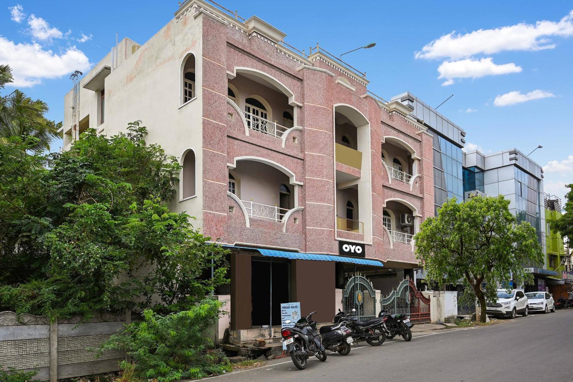 Hotel O Vel Vel Guest House Palni Esterno foto