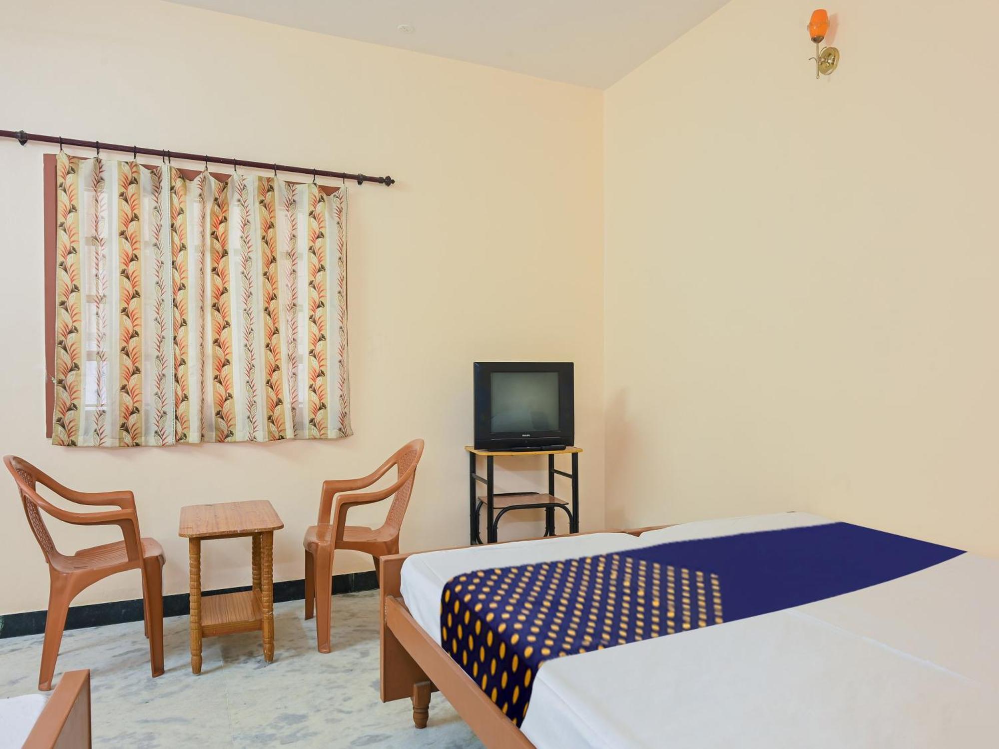 Hotel O Vel Vel Guest House Palni Esterno foto