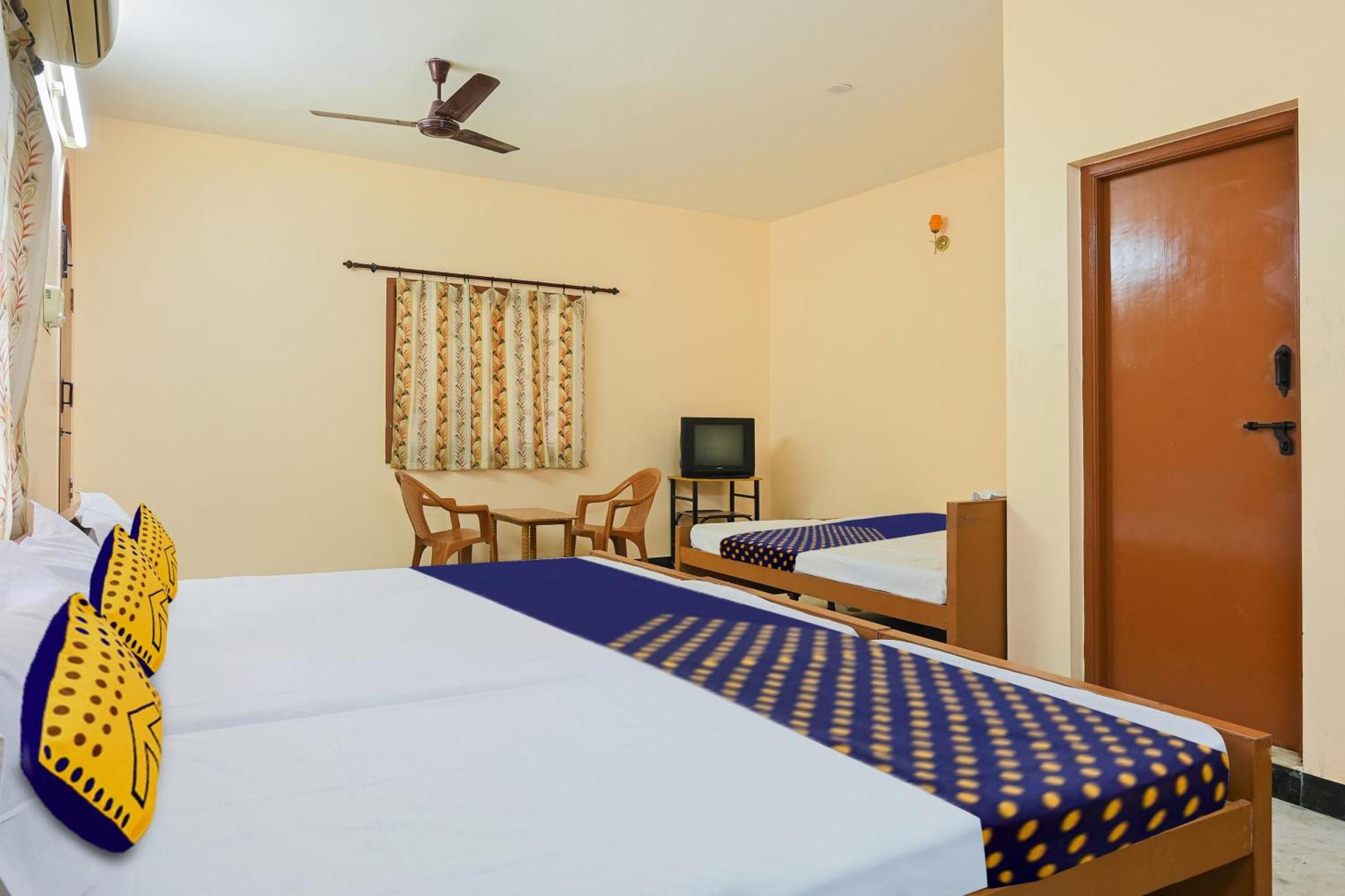 Hotel O Vel Vel Guest House Palni Esterno foto